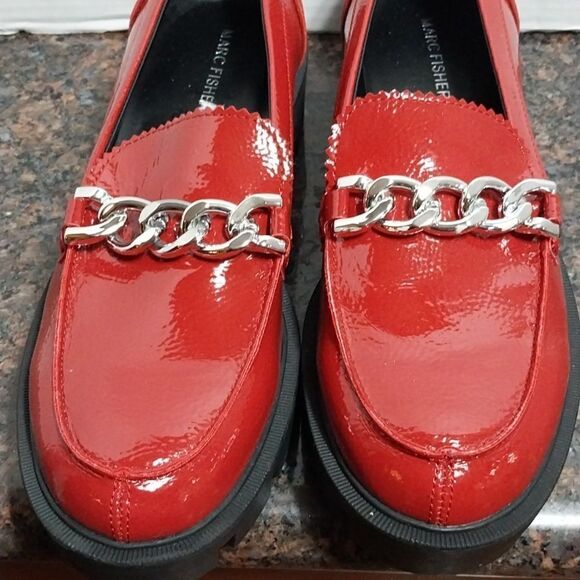 Marc Fisher Chain Loafer...Size 8.5...NEW - Picture 2 of 6